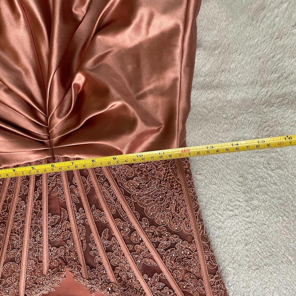 Sherri Hill, Homecoming, Lace Satin Dress in Rose Gold, FITS More Like a Size 0! - Picture 9 of 16